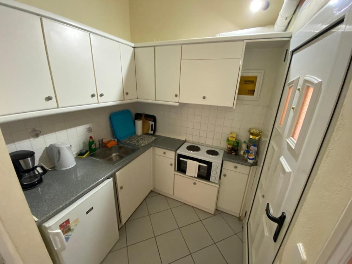 Papadatos Apts With Amazing View - 5Mins From The Beach Kontogialos Exterior photo